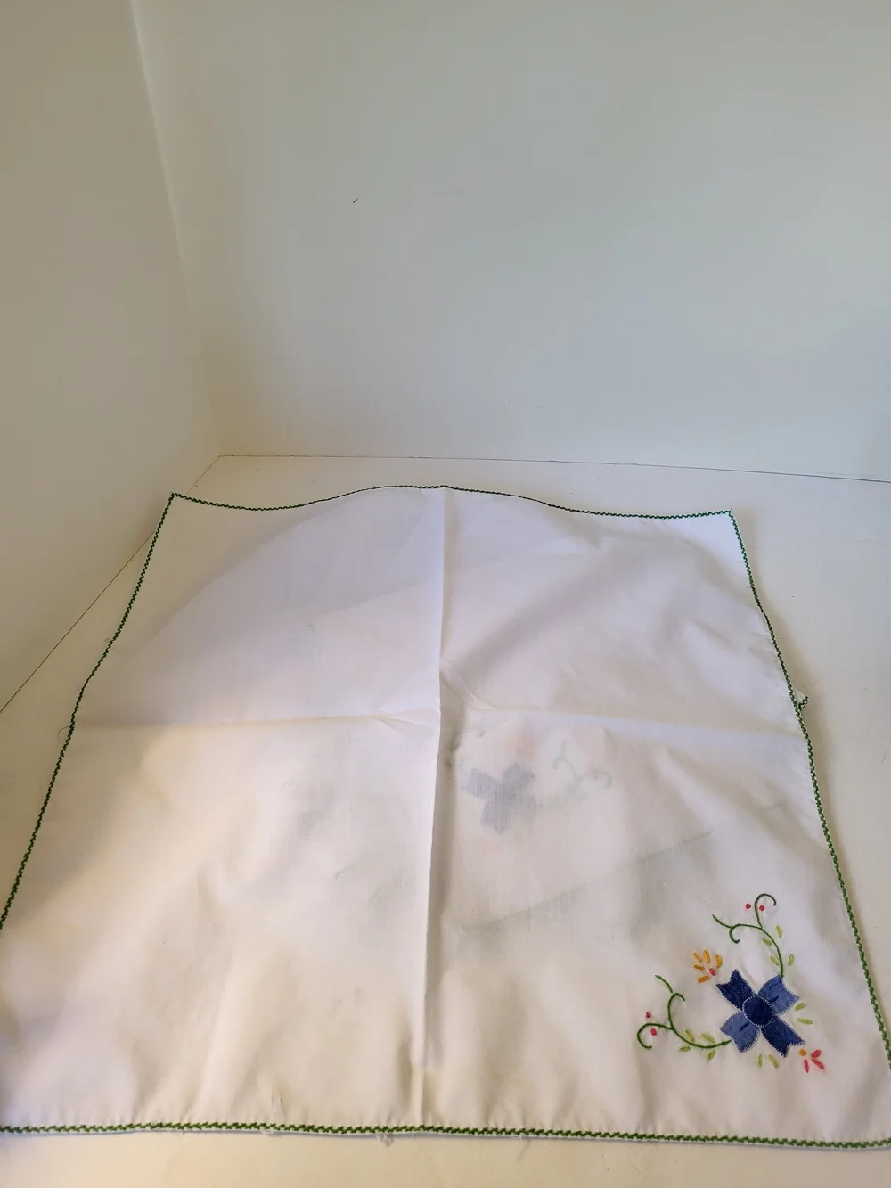 Vintage Handmade Floral Cottagecore White  Napkins Set Of 12